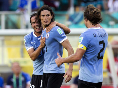 カバーニの2ゴールで食い下がったウルグアイ Pk戦の末に惜敗 Fifaコンフェデレーションズカップ 13 3位決定戦 ウルグアイ 2 2 Pk 2 3 イタリア Cartao Amarelo 中南米サッカーサイト